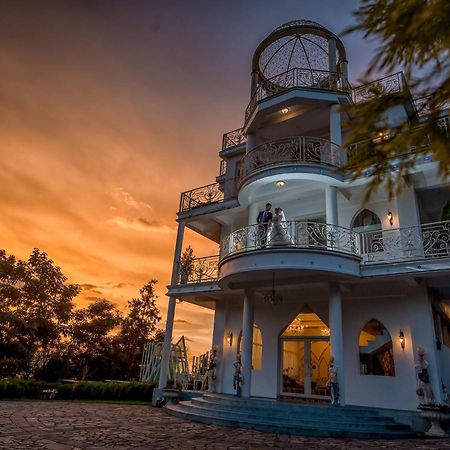 Bliss Bed And Breakfast Юйчі Екстер'єр фото